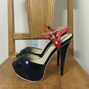 New Size 6.5 GX by Gwen Stefani Aura Heels Red & Black